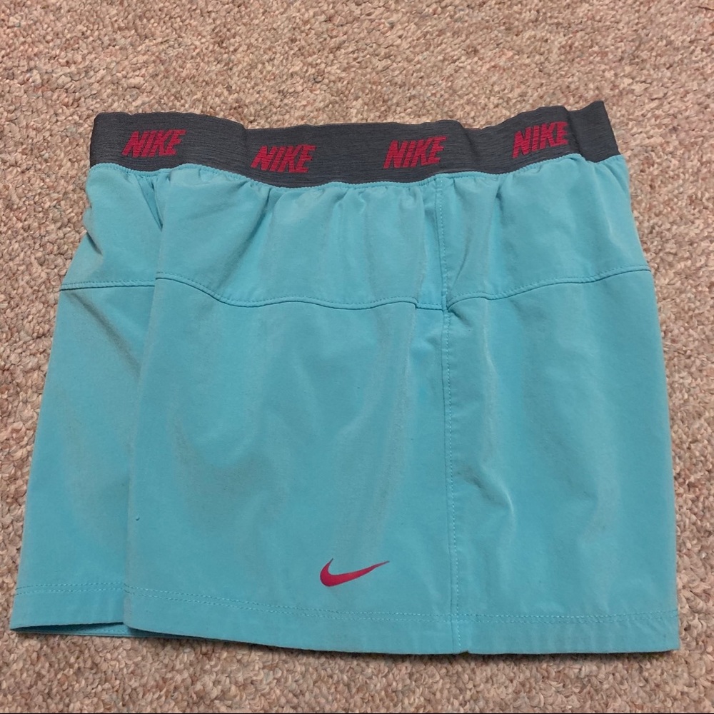 2 Nike Dri-FIT Shorts - Picture 14 of 14
